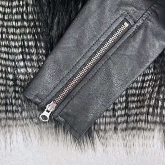 Volcom Black Fur Leather Jacket - Medium - Picture 8 of 8